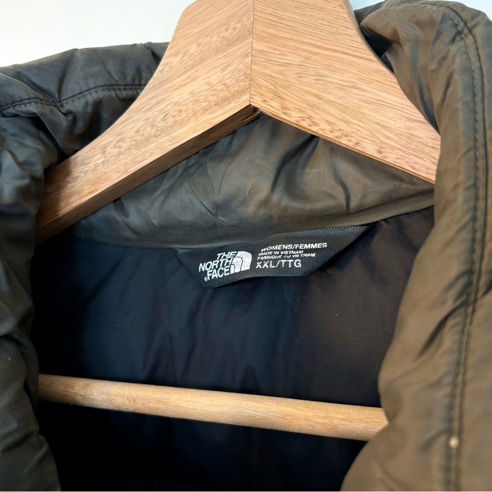 North Face Puffer - Picture 4 of 5